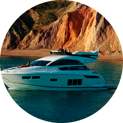 Luxury Yacht Cruise in Dubai 